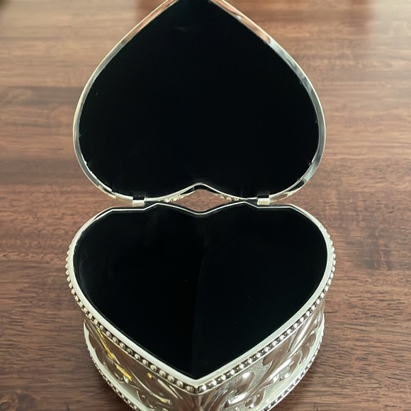 Things Remembered music box engraved Merry Christmas 2019 - Picture 9 of 12